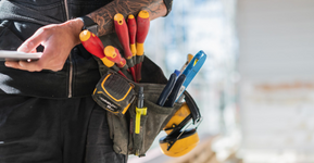 labourer's tool belt with tools